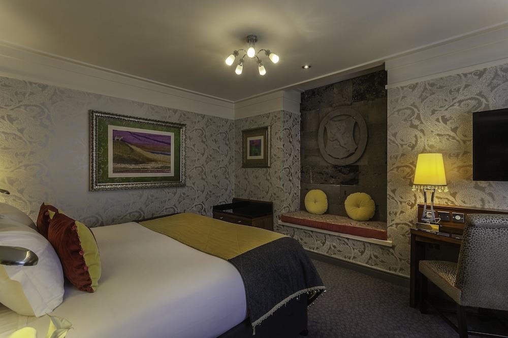 Clontarf Castle Hotel 더블린 외부 사진
